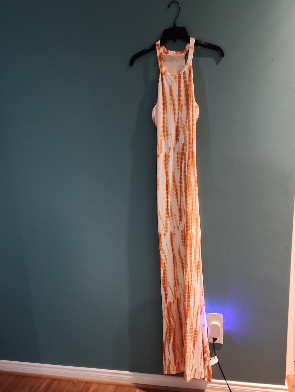 Sleeveless Tie-Dye Maxi Dress in Rust and White